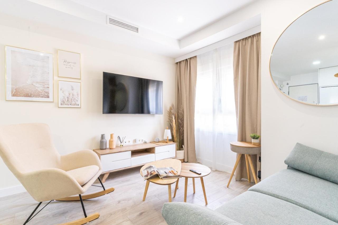 Expoholidays- Apartaments Paseo Maritimo Almeria Exterior photo