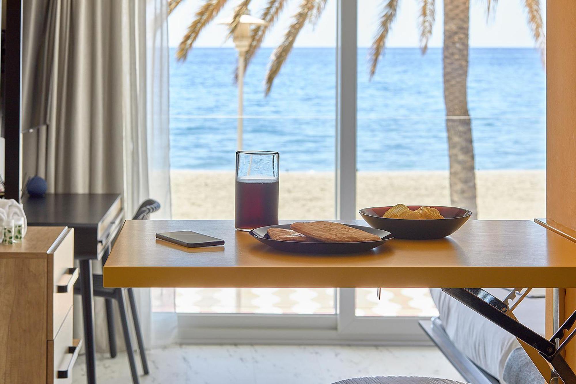 Expoholidays- Apartaments Paseo Maritimo Almeria Exterior photo
